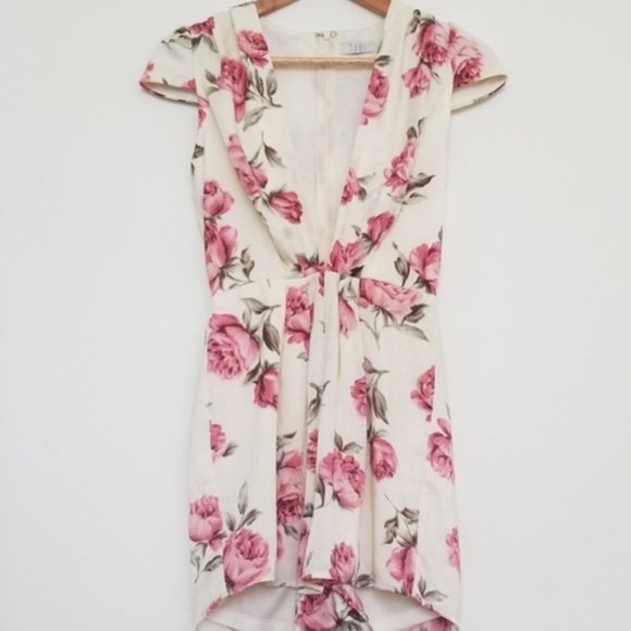 TOBI Floral Romper (L) - Picture 1 of 6